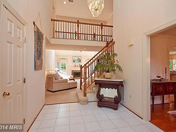 3rd image of 15567 Pebblebrook Dr
