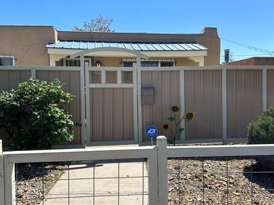 412 Griegos Rd NW, Albuquerque, NM, 87107