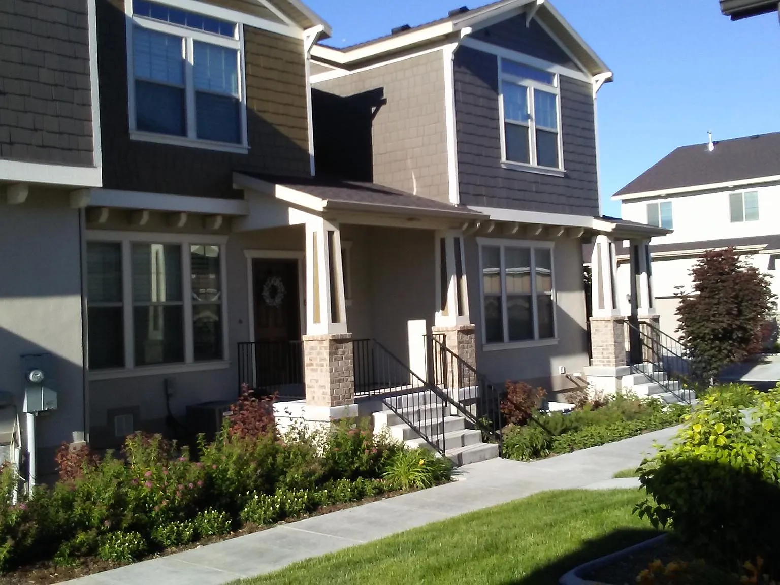 5285 W Canonbury Ln — Photo 1