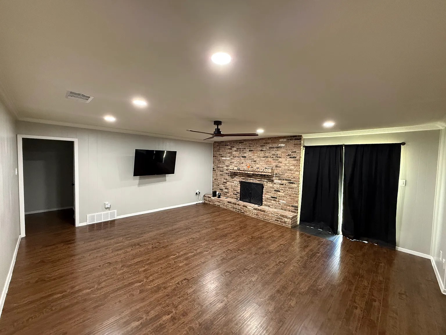 3 bed, 1590 sqft, $2,600 — Photo 3
