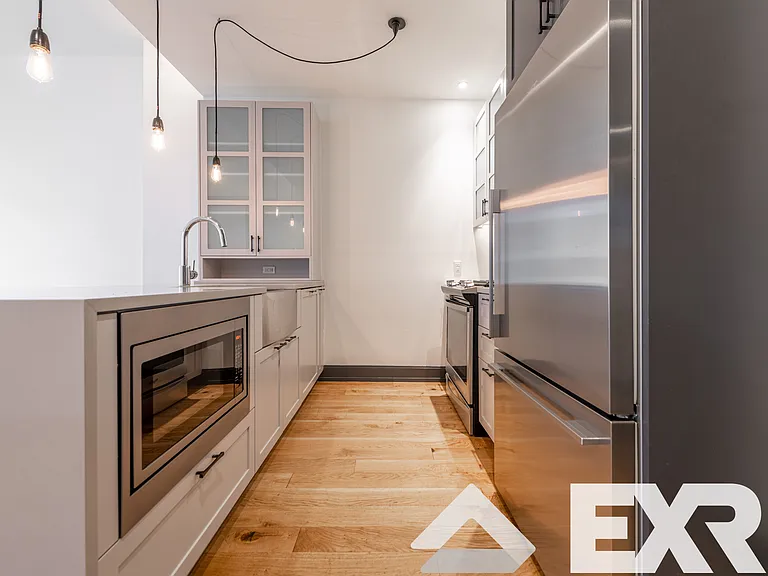 10 Montieth St #410 — Photo 2