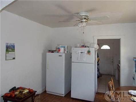 4th image of 724 46th St