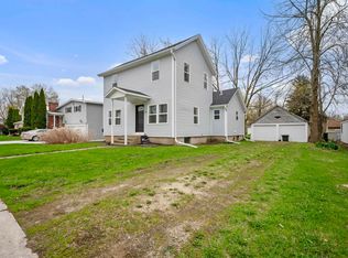 547 E Jackson St, Ripon, WI 54971