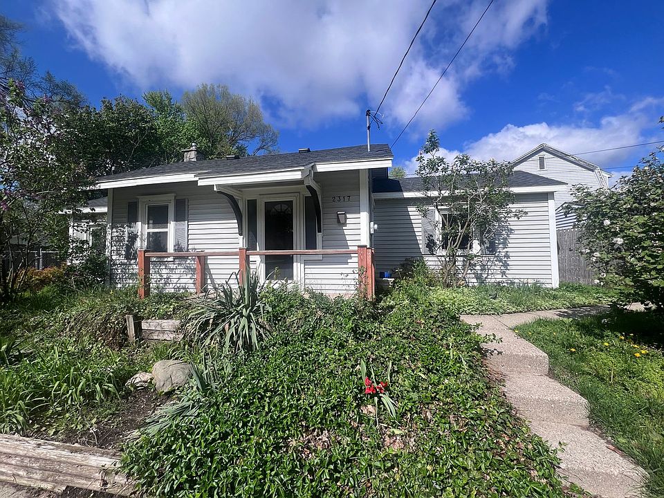 1st image of 2317 Coit Ave NE