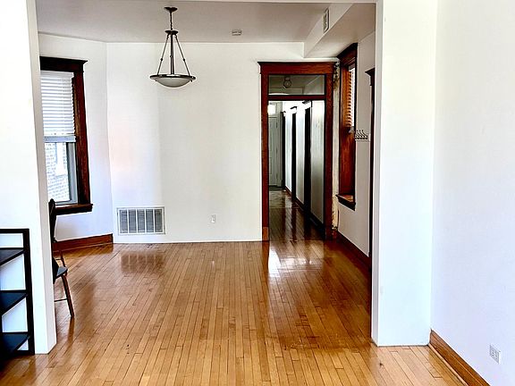 5th image of 1431 W Chicago Ave Floor 2