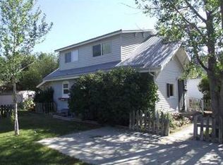 127 W 5th St, Hardin, MT 59034