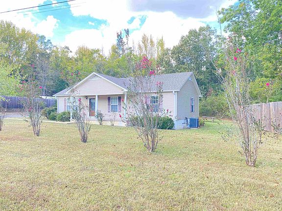 2nd image of 260 Linden Ln