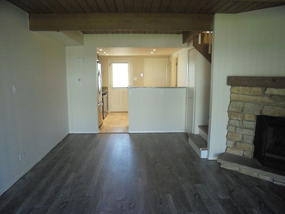 5th image of 441 Meadow Green Ln