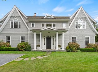 175 White St, Southampton, NY 11968