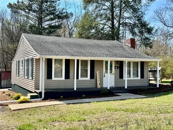 217 S Jonesville Blvd, Jonesville, NC 28642