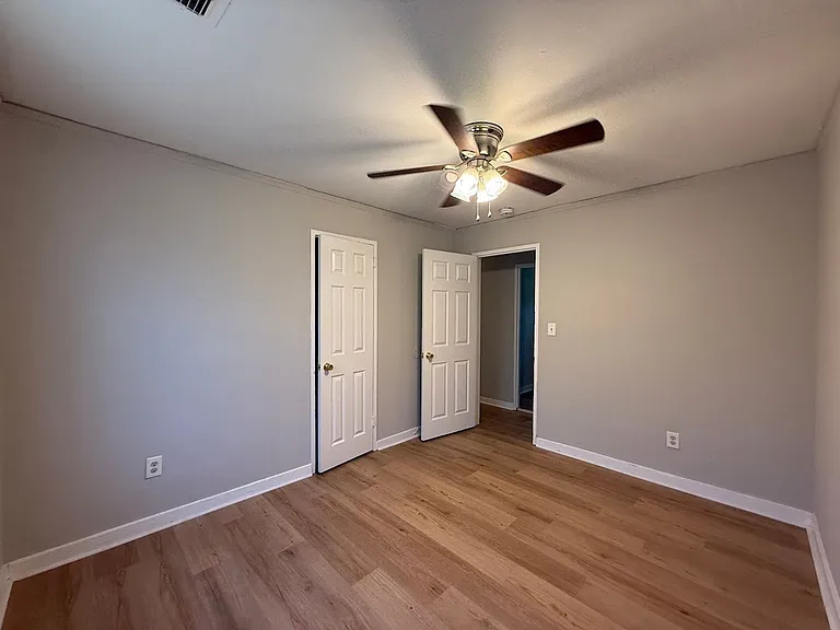 2531 Miles St — Photo 13