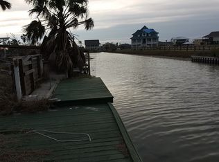 340 E Sagebrush St, Rockport, TX 78382