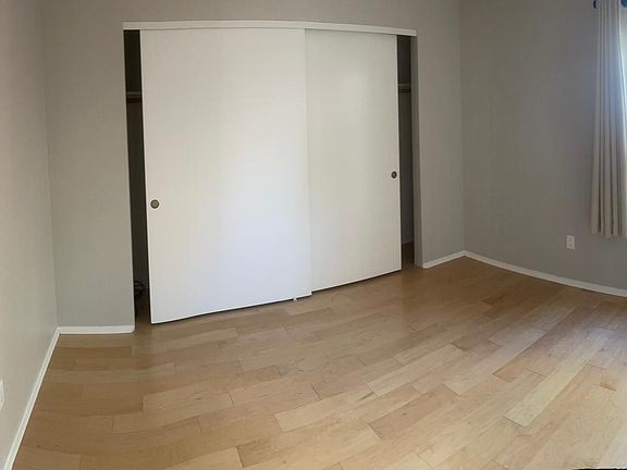 4th image of 1321 Vista Del Lago