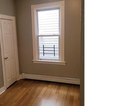4th image of 29 N 18th St #1