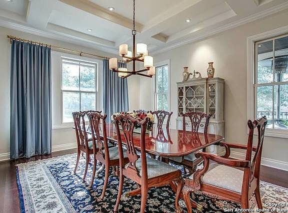 4th image of 706 Garraty Ct