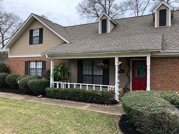 2nd image of 296 Sherwood Dr