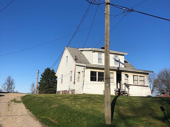3rd image of 138 Northwest St