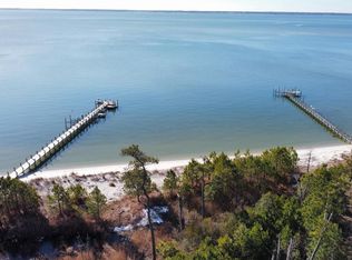 2 Windmill Point Rd, White Stone, VA 22578