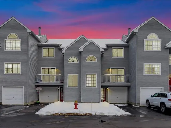 24 Village View Terrace #24, Meriden, CT 06451