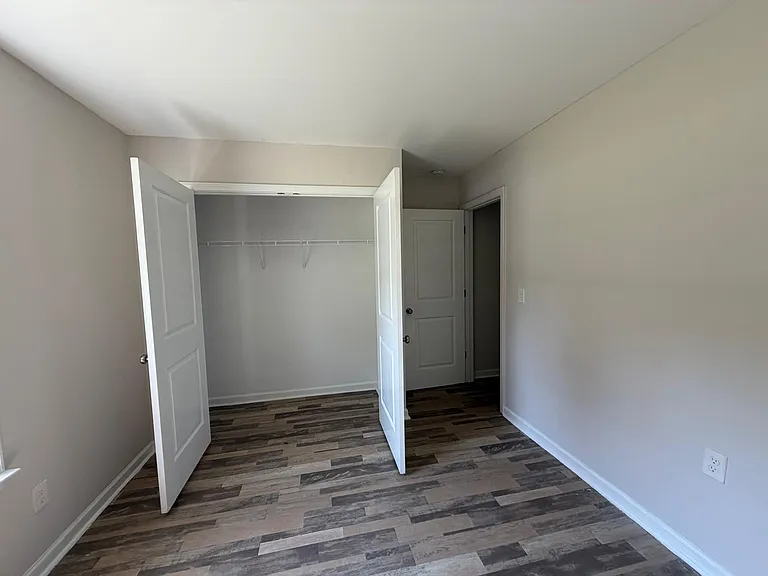 110 Henry St — Photo 20