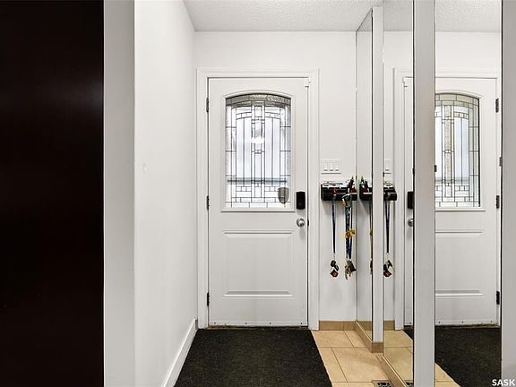 2nd image of 82 Sibbald Cres