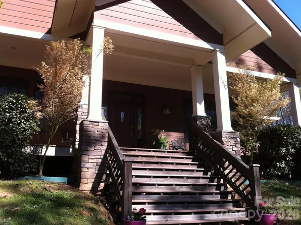 146 N Harbor Watch Dr, Statesville, NC 28677