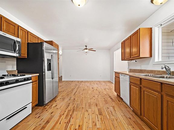 2nd image of 2298 Grouse Dr