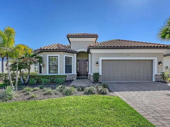 5641 Scarlotti St, Nokomis, FL 34275