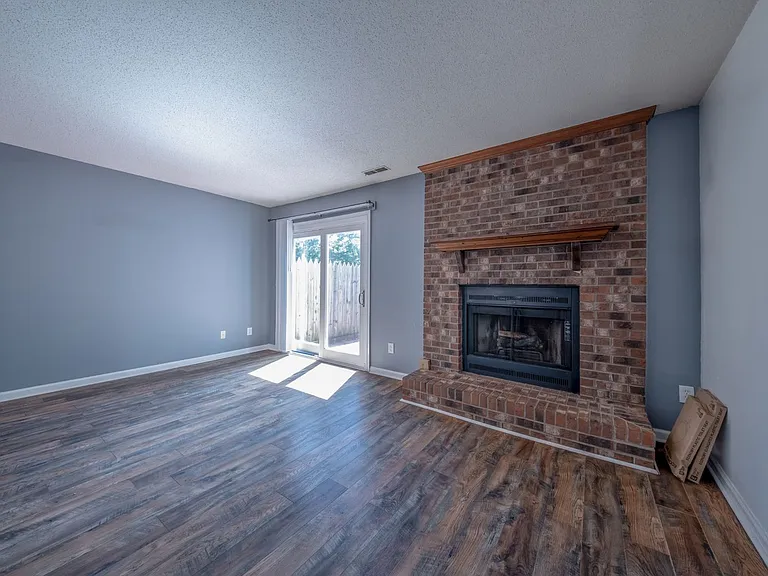 907 Shelby Dr #C — Photo 19