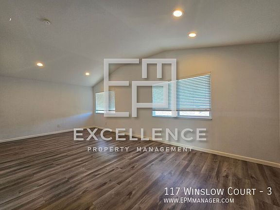 3rd image of 117 Winslow Ct #3