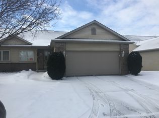 7639 Blue Spruce Ln, Lansing, MI 48917