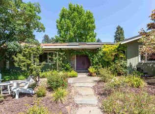 3 Roberts Ct, Moraga, CA