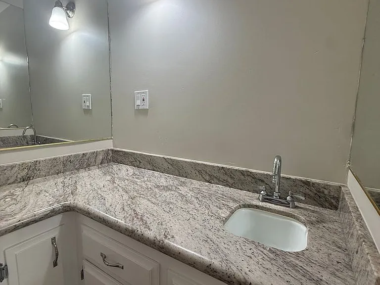 25 Genevra Rd — Photo 16