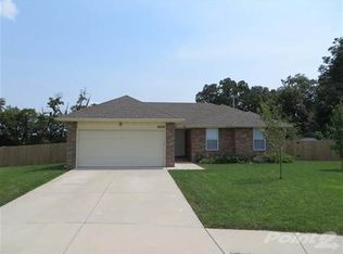 3900 N Grassland Dr, Ozark, MO 65721