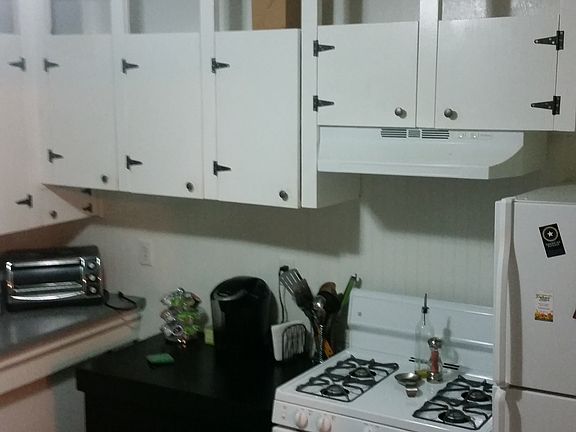 3rd image of 36 Adams St