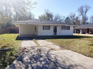731 Urban St, Sulphur, LA 70663