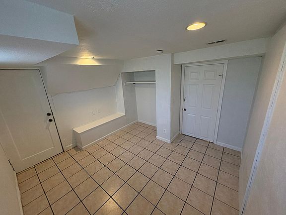 3rd image of 3809 Cherrywood Rd