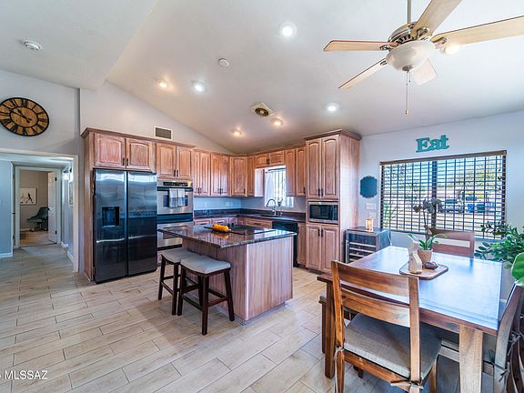 4th image of 502 E Smoot Dr