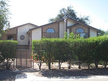 1st image of 4054 N Palm Grove Dr