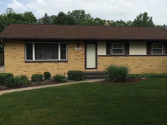 2nd image of 2809 Hollis Dr NE