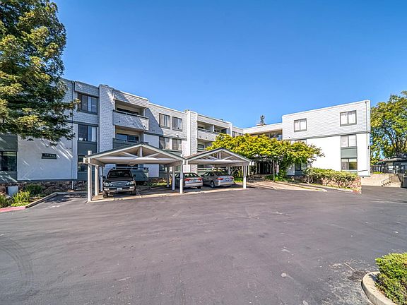 2nd image of 40425 Chapel Way APT 101