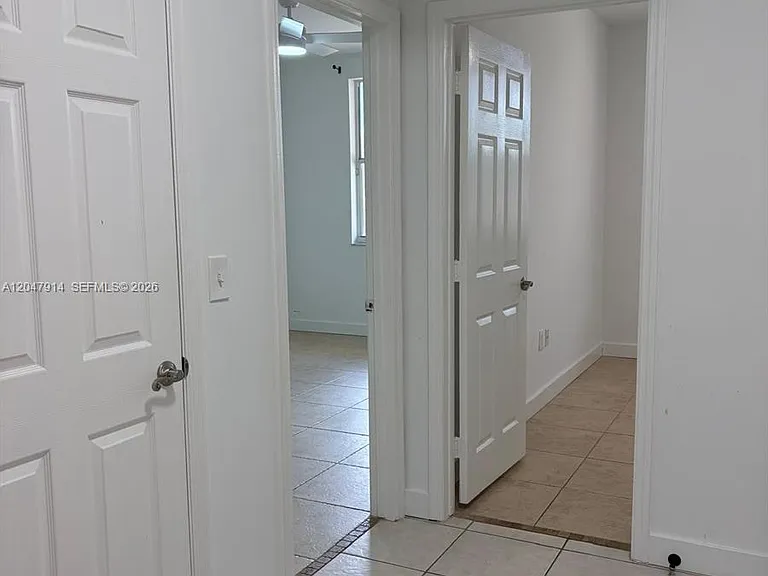 2080 Greenview Shores Blvd #410 — Photo 2