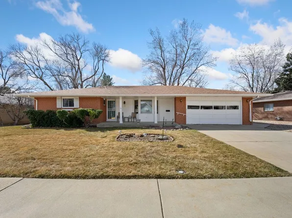 9 Princeton Cir, Longmont, CO 80503