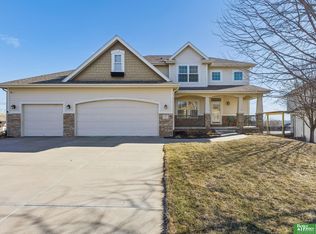 3805 S 202nd St, Omaha, NE 68130