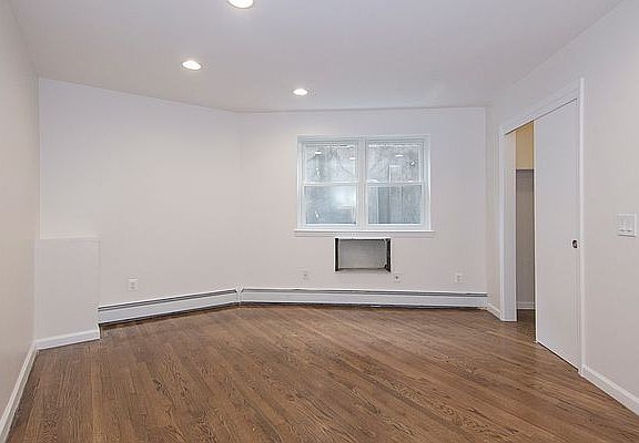 3rd image of 2005 Hazen St APT 1