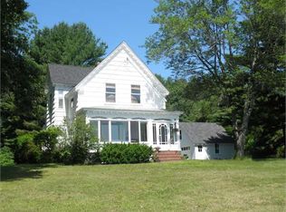 18 Maple Ave, Oxford, MA 01540