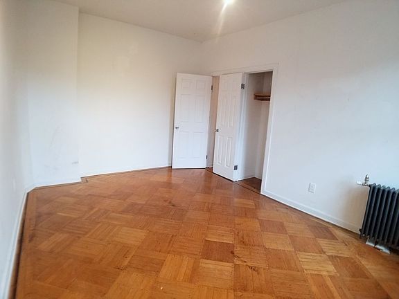 5th image of 326 Saint Johns Pl #Dd4