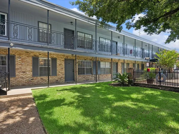 3131 SW Freeway #C26, Houston, TX 77204