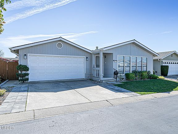 2nd image of 822 Greenacre Dr