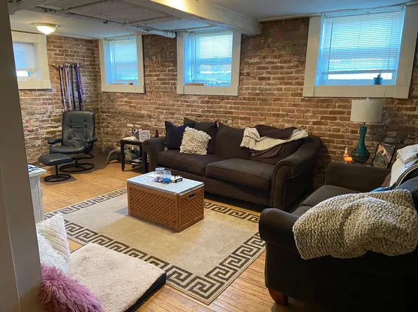 2313 E Webster Pl, Milwaukee, WI 53211